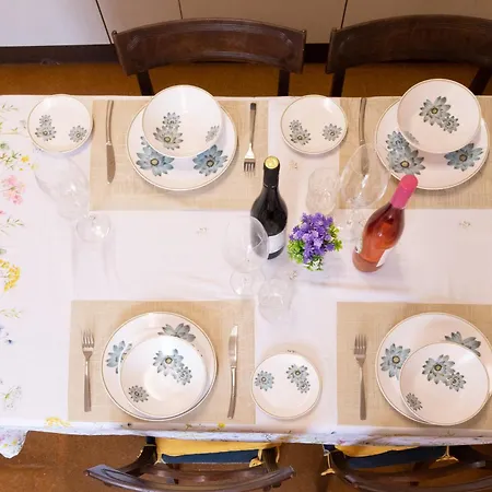 Elenis, In The Heart Of The Old Town アパート *